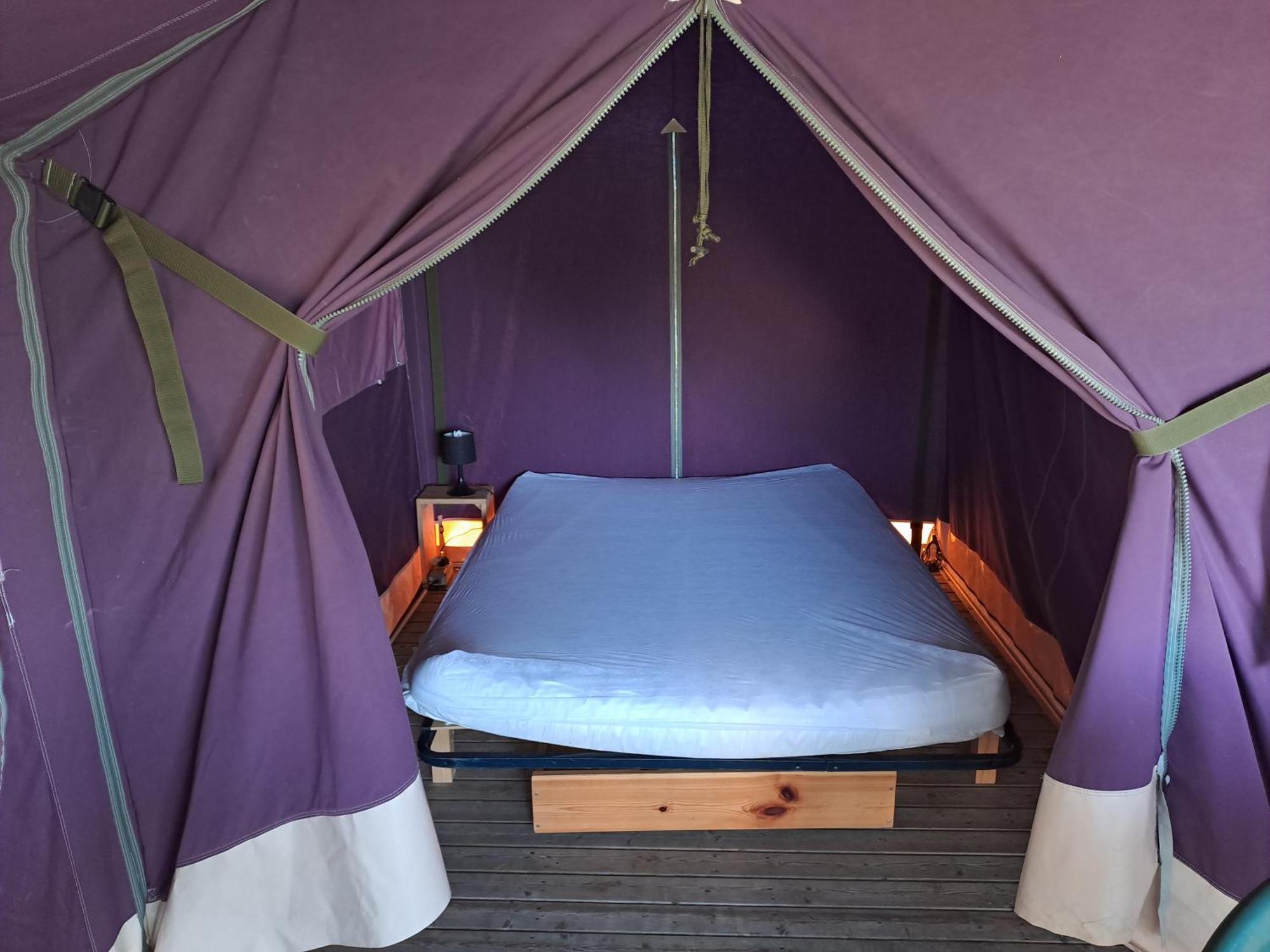Camping Le Bois Jahan Brunelles Kültér fotó