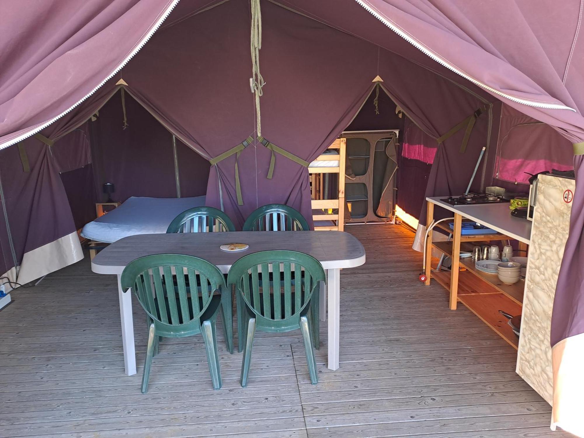 Camping Le Bois Jahan Brunelles Kültér fotó